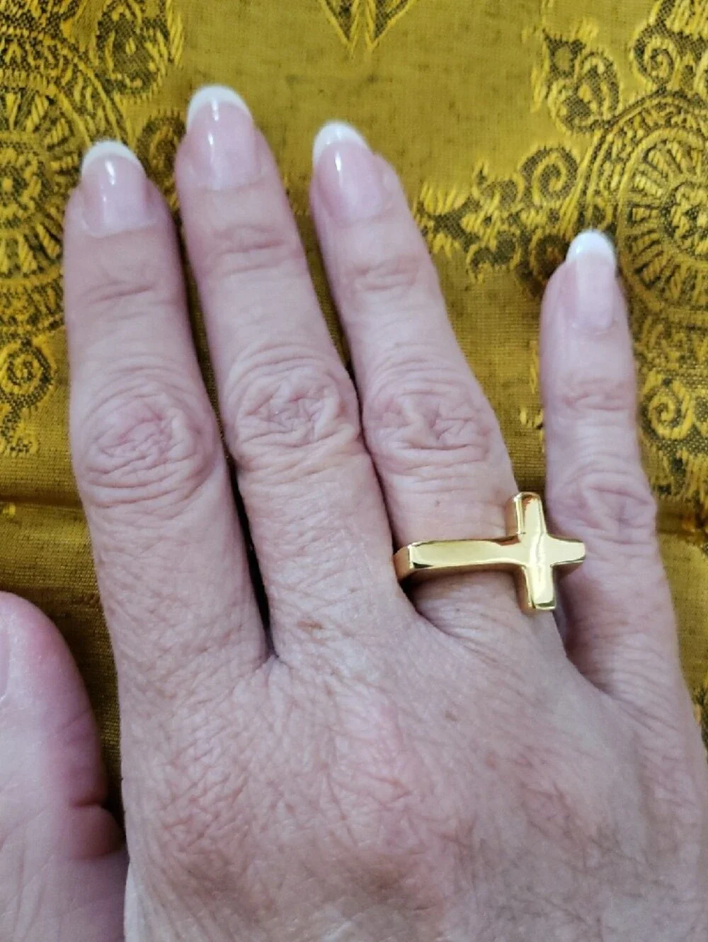 Gold-Tone Modern Cross Ring - Size 6